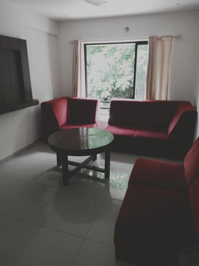 Le Pension Daman Extérieur photo