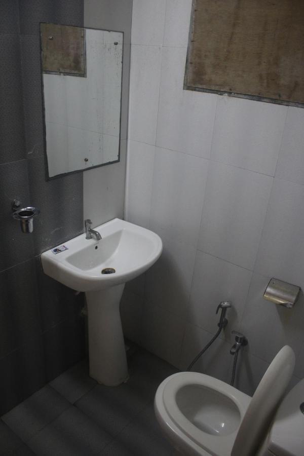 Le Pension Daman Extérieur photo